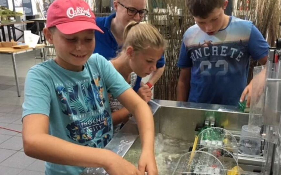 Kids experimentieren mit Energie